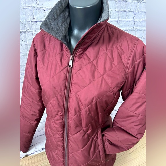 Columbia Jackets & Blazers - COLUMBIA women’s size small burgundy jacket with fleece lined collar